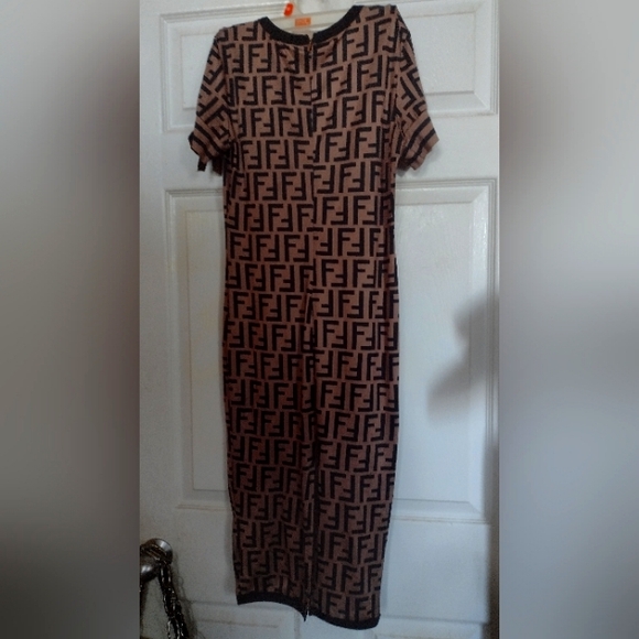 Shear CBR Letter Print Dress - Picture 2 of 4